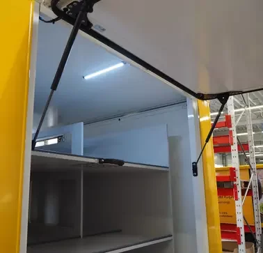 Markstahler+Barth is RAMPA's reference partner. On display are storage racks in the trunk of a vehicle that were manufactured with RAMPA's threaded inserts for a secure hold.